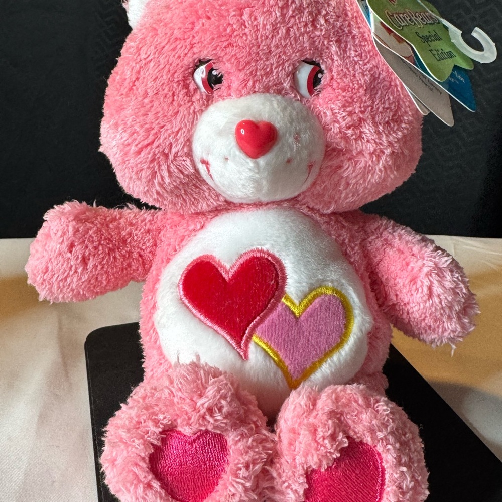 Care Bears Love-a-Lot Bear Special Edition Fluffy Lil’ Bear Series 2 NWT